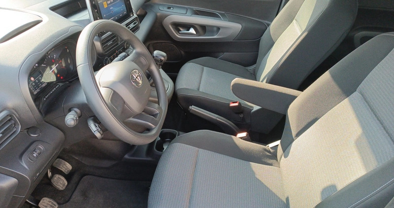 Toyota Proace City Verso cena 97900 przebieg: 39172, rok produkcji 2020 z Sanok małe 172